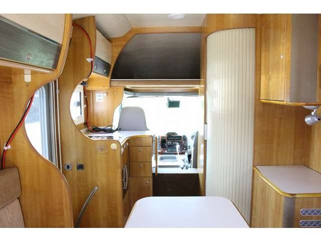 カムロードキャンピング