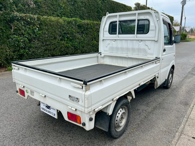 �L�b�`���V�F���{�b�N�X���悹��̂ŃA�I��3���͊O���܂�����]�̕��ɂ͂��n�����Ă���܂��B