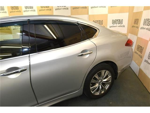 フーガ3.7 370GT FOUR 4WD