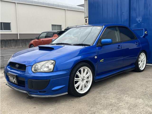 �C���v���b�T�͏����̂��̃X�^�C�������ɍD���ł��B�������ЊO�G�A���������������̂ł��������o���p�[�ɏ������b�v��t�������̃X�^�C�����l�I�ɂ͈�Ԃ����������Ǝv���܂��B