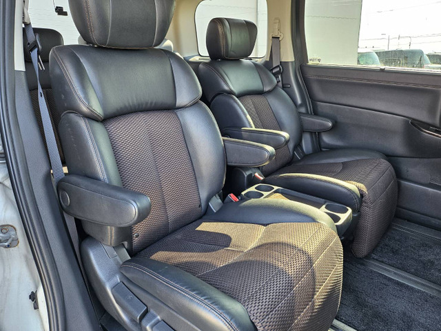 �f�ڎʐ^�����ł͂킩��ɂ����A�����ƍׂ����������ȂǋC�ɂȂ镔���Ȃǂ���܂����烁�[���⃉�C���ł�����v���܂�!���C�y�ɂ��₢���킹����������