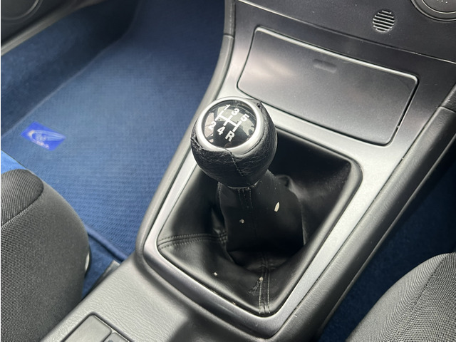 �����5���}�j���A�����ڂł��B�V�t�g�̓�����ǂ��X���[�Y�ɃV�t�g���삪�\�ł��B�N���b�`�����₷���^�]�̂��₷�����ԂɂȂ��Ă���܂��B