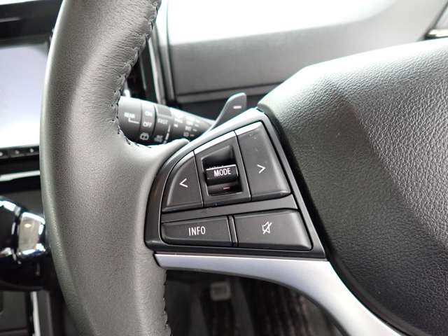 ☆ステアリングスイッチ!ステアリングを握ったままオーディオ機器や運転アシスト機能を操作出来ます☆