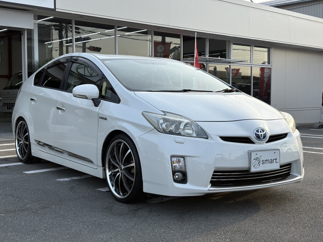 プリウス1.8 S LEDエディション