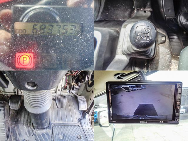 �J���[�o�b�N���j�^�[