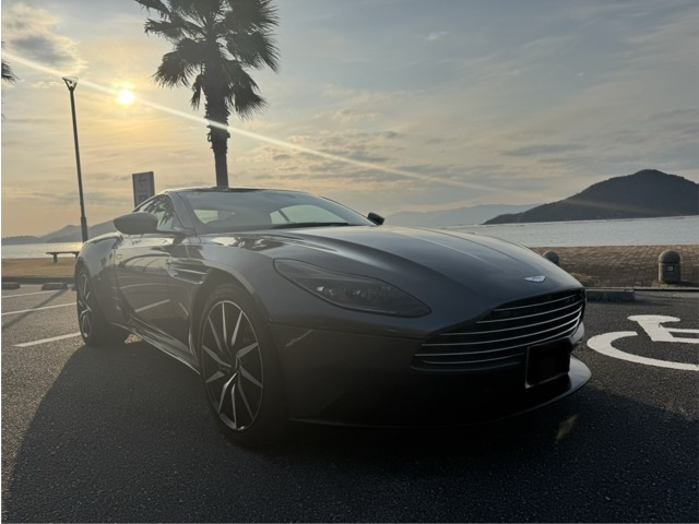 DB11（アストンマーチン）V8 中古車画像
