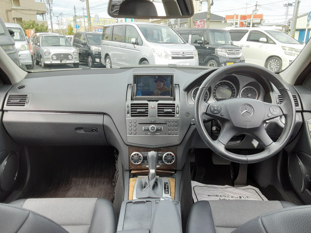 CクラスC200 CGI ブルーエフィシェンシー アバンギャルド AMGスポーツパッケージ