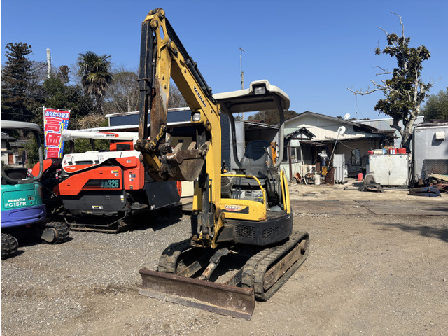 ヤンマーミニショベル