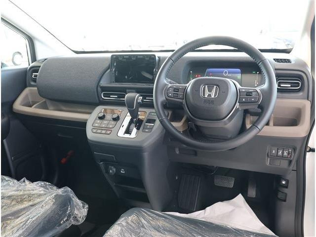 フリード1.5 e:HEV エアー EX