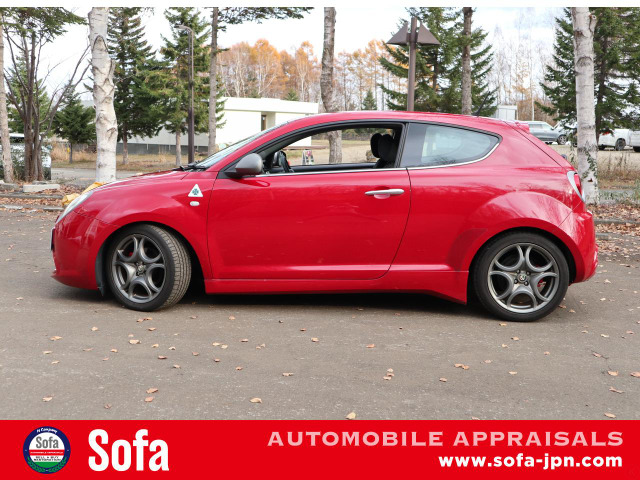 本州からの入庫で雪害も受けておりません。