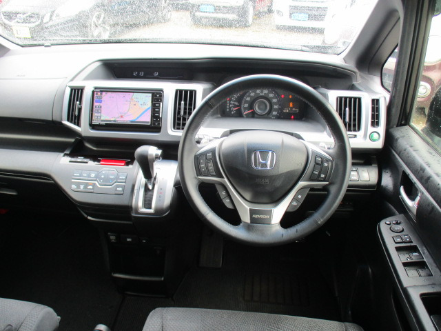 ステップワゴン2.0 スパーダ Z インターナビ セレクション