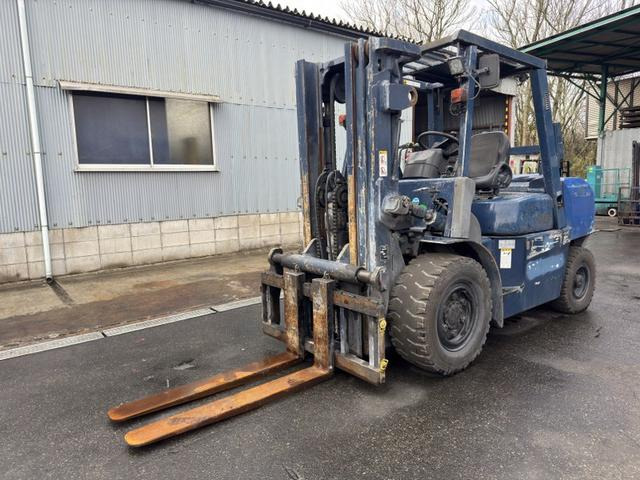 TCMエンジンフォークリフト