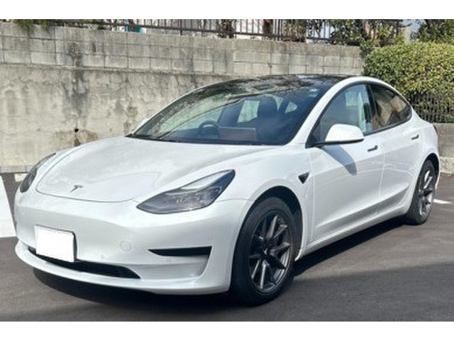 モデル3（テスラ）スタンダードレンジ プラス　上海モデル/ガラスルーフ/LED 中古車画像