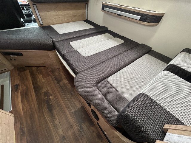 �_�C�l�b�g���ȒP�Ƀx�b�h�W�J�\�ł�!���@��180cm&times;93cm�ƂȂ��Ă���܂�!