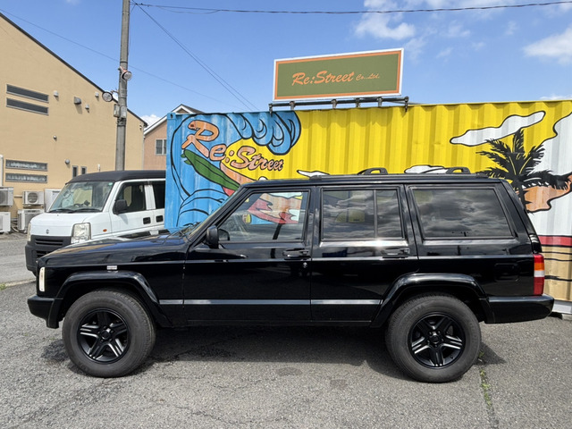 チェロキーリミテッド 60周年アニバーサリー エディション