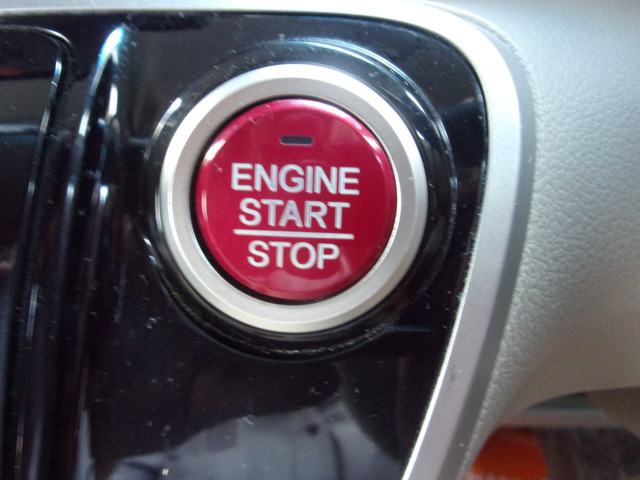 �G���W���X�^�[�g�̓v�b�V�����B