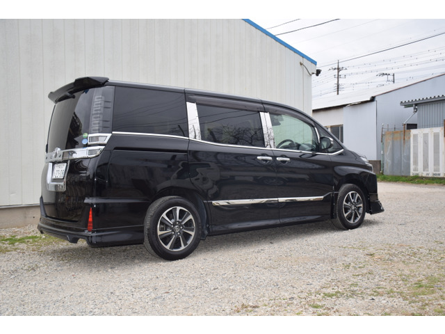 ヴォクシー2.0 ZS 煌