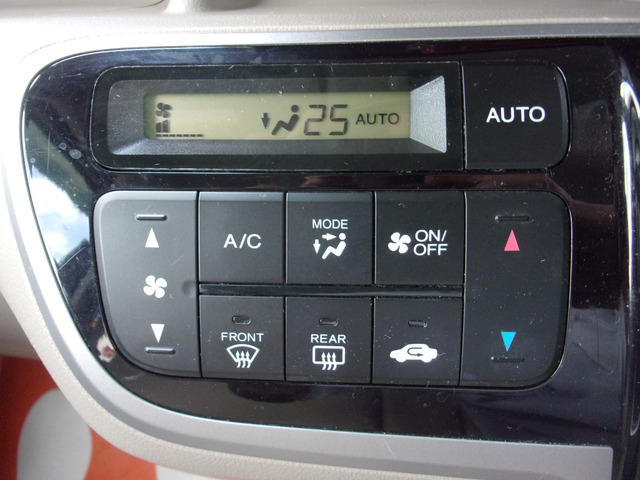 �I�[�g�G�A�R���B