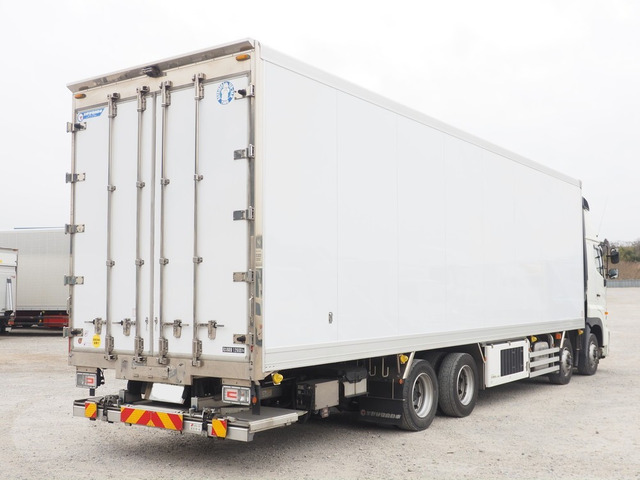 プロフィア冷凍冷蔵車