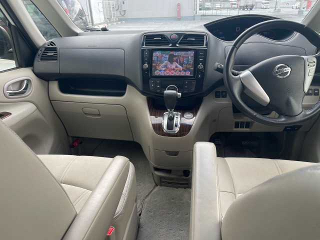 セレナ2.0 20G S-HYBRID