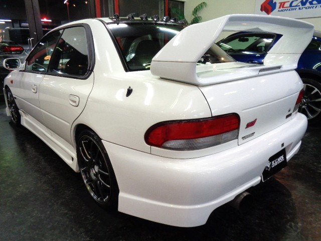 STI仕様CHARGESPEEDフルエアロ&ボンネットダクト&WORK18アルミ&ARCインタークーラー&ZEROスポーツパイピング&GDBSTIシート&MOMOステアリング&LEDライト&追加メータ