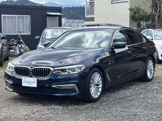 5シリーズセダン（BMW）523d ラグジュアリー 中古車画像