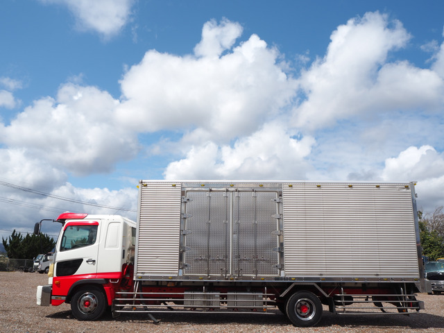 レンジャー冷蔵冷凍車