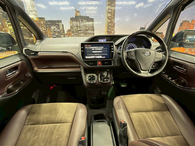 エスクァイアハイブリッド1.8 Gi ブラックテーラード