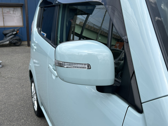 �y�x�����z���i�X�z���Ԃ������������܂��āA���ɗL�������܂��B�݌Ɏԗ��ɂȂ�܂��̂ŁA���񂲓s���̋X�������ɁA���ɗ��ĉ������B���X�\��������ƁA���ē����X���[�Y�ł��B