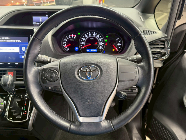 ヴォクシー2.0 ZS 煌