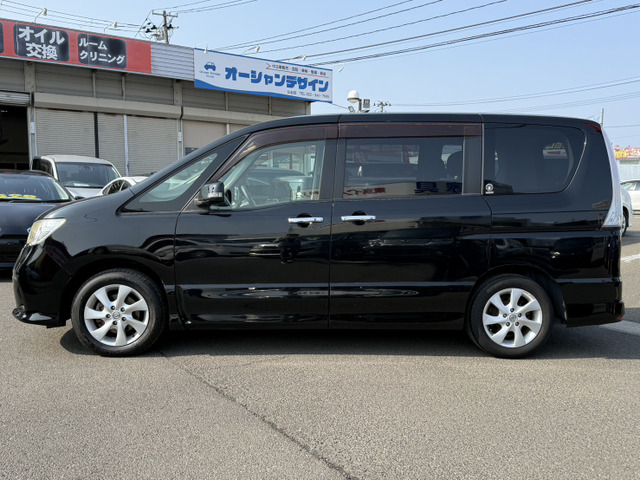 セレナ2.0 ハイウェイスター Vセレクション