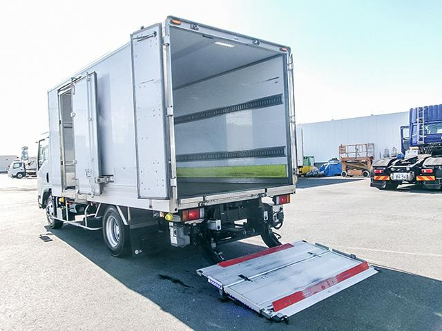 エルフアルミバン