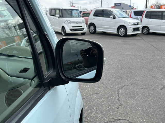 �y�x�����z���i�X�z���Ԃ������������܂��āA���ɗL�������܂��B�݌Ɏԗ��ɂȂ�܂��̂ŁA���񂲓s���̋X�������ɁA���ɗ��ĉ������B���X�\��������ƁA���ē����X���[�Y�ł��B