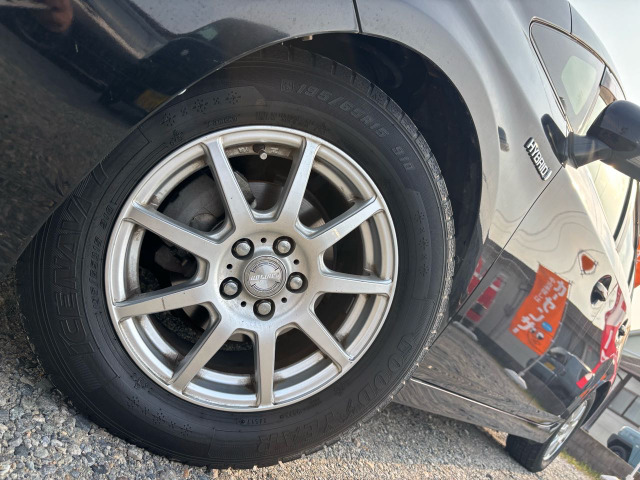 �ЊO15�C���`AW�������Ă���܂��B�e��J�X�^��������܂��̂ŁA�܂��͂��C�y�ɂ��⍇���������B