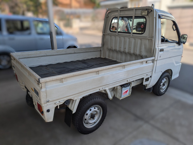 �E��납��̉摜�ł��B�ב�}�b�g���ł��̂ŁA�C���˂Ȃ����ו���ςݍ��߂܂���