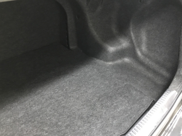 【アフターサービス】 ご納車3ヶ月目の無料点検付!お車ご購入後のカーライフサポートもお任せ!車検・修理・カスタマイズ・カーナビやオーディオの取り付けからお車の売却まで、どんなことでもご相談に乗ります。