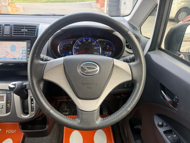 ��LINE�Ŗ₢���킹��24����365���A���ł��C�ɂ���LINE�ɂĂ��C�y�ɖ₢���킹���������܂��B�C�ɂȂ�l���̎ʐ^�⓮������点�Ă��������܂��B�G���W�����������Ă��������܂��B