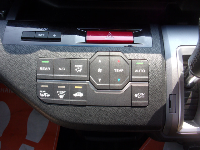 W�I�[�g�G�A�R���B