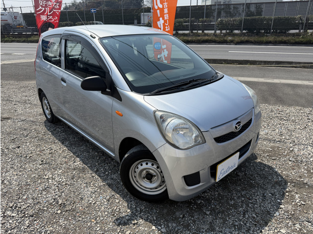 人気車の為、商談が重ならないよう商談予約を受け付けております。ご来店の際はお手数ですが在庫確認とご来店日時のご連絡をお願い致します。中古車は全て一台限りとなります少しでも気になりましたらご連絡下さい。