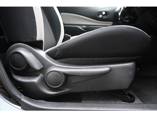 ☆★遠方のお客さま★☆ 距離を感じさせないきめ細やかな対応を心がけております!外装・内装・装備品、気になることは何でもお聞きください。キズや気になる個所があればその部分の写真を送らせて頂きます♪