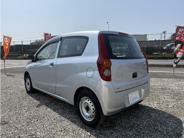 実車をご確認頂く事も可能です!不定休な為せっかくご来店頂いて不在というご迷惑をお掛けしない為にご来店前に一度お電話頂ければ幸いです。フリーダイヤル0078-6015-11200もご利用頂けます。