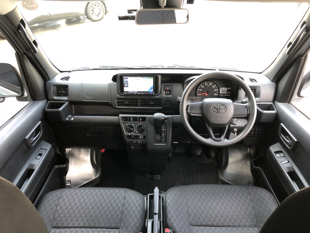 ピクシスバンデラックス