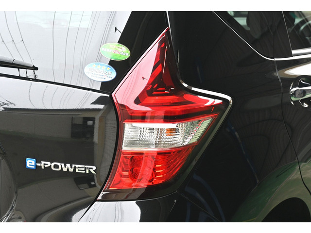 ☆★女性・初心者の方も大歓迎☆★ 女性スタッフ在籍♪分かりやすく丁寧なご説明を心がけておりますので、初めての方も安心してお越しください♪ぴったりの一台を一緒に見つけましょう♪