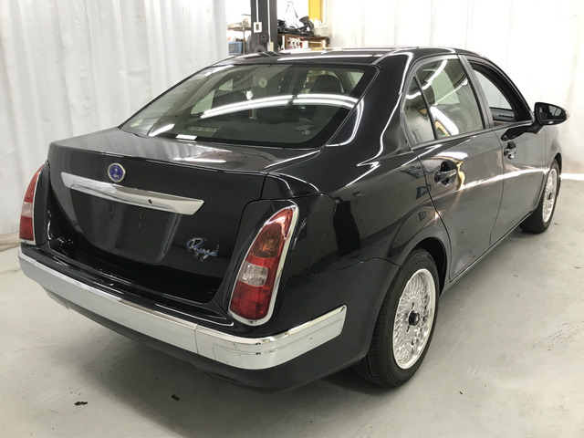 【自社整備工場完備】 自社整備工場を完備しており、納車前は徹底整備後お渡しとなります。自社工場だからこそ時間をかけれる。自社工場だからこそきめ細かい整備を。自社工場だからこそ出来る事があります。