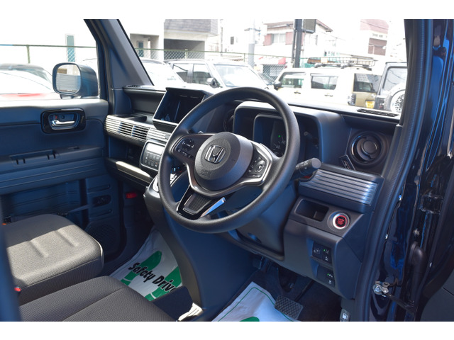 N-VANファン ターボ 4WD