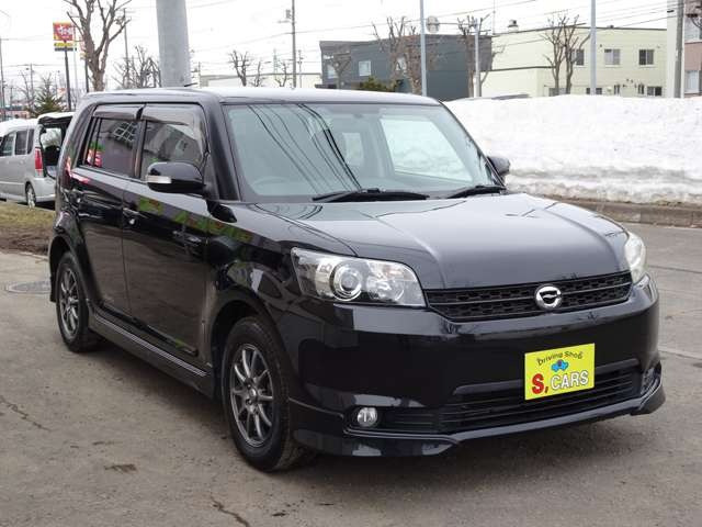 オークション会場からサビやガタツキなど無く程度の良いお車を厳選仕入れしております!!