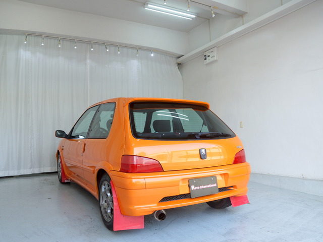 ���X�y�ʂŃL�r�L�r����X�|�[�e�B�O���[�h�ł����A����ɑ���ɖ������������Ă��܂��B