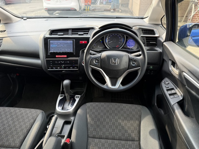 フィット1.3 13G Fパッケージ