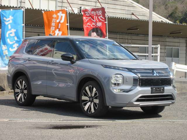 ����l�C�̃A�E�g�����_�[PHEV�����ɂ��܂���!!���Ђ��̋@��ɂ�������������!!