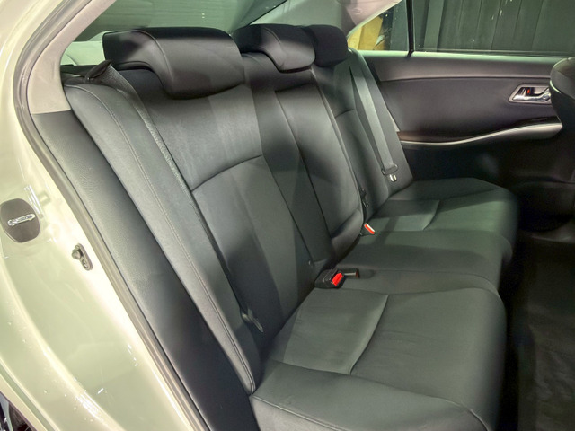 �y�Z�J���h�V�[�g�z �Z�J���h�V�[�g�͑�l��l������Ă��\���ȃX�y�[�X���m�ۂ���Ă���܂��B